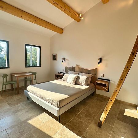 Mas Campau Bed & Breakfast Fontvieille Exterior foto