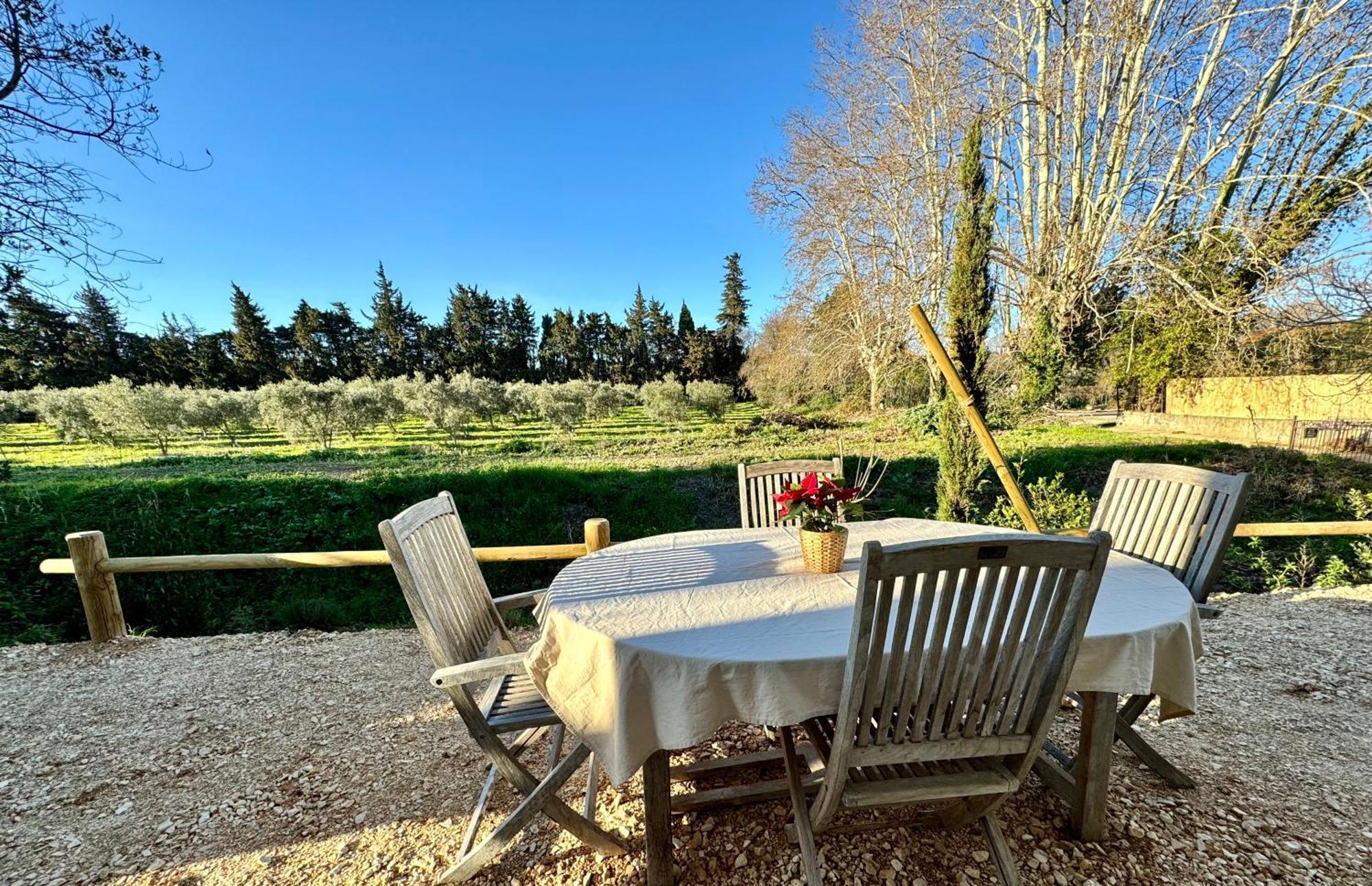 Mas Campau Bed & Breakfast Fontvieille Exterior foto