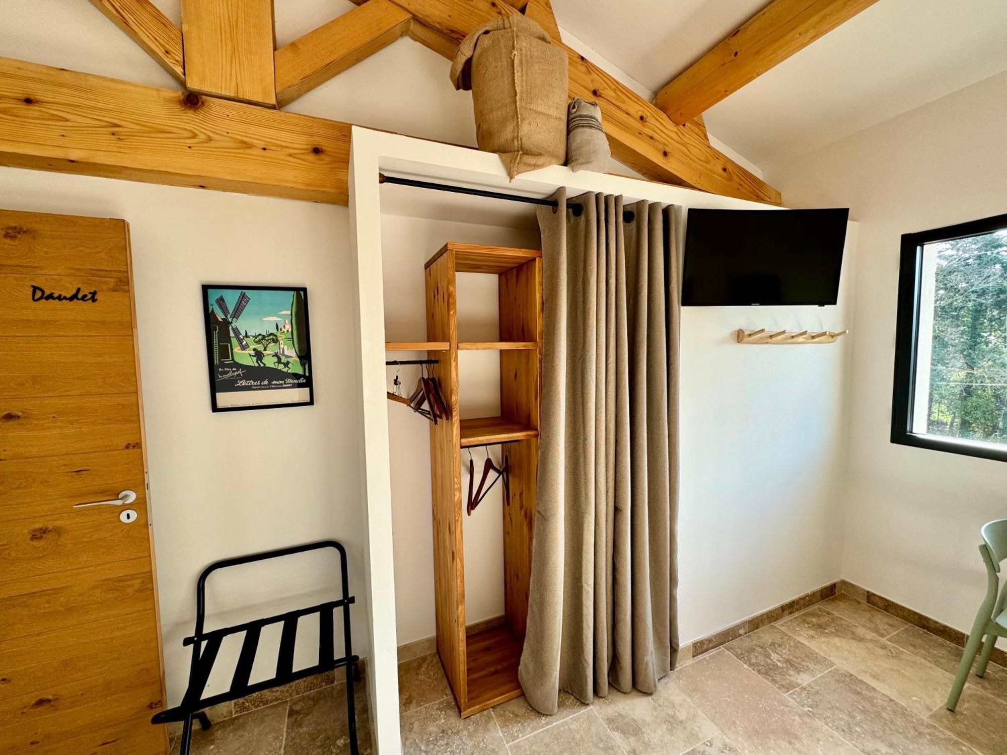 Mas Campau Bed & Breakfast Fontvieille Exterior foto